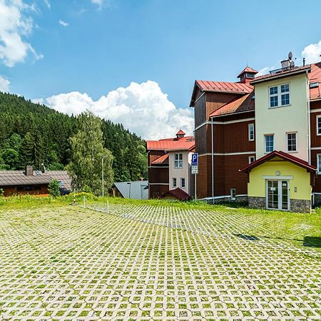 Apartman V Srdci Pece ペツ・ポト・スニェシュコウ エクステリア 写真