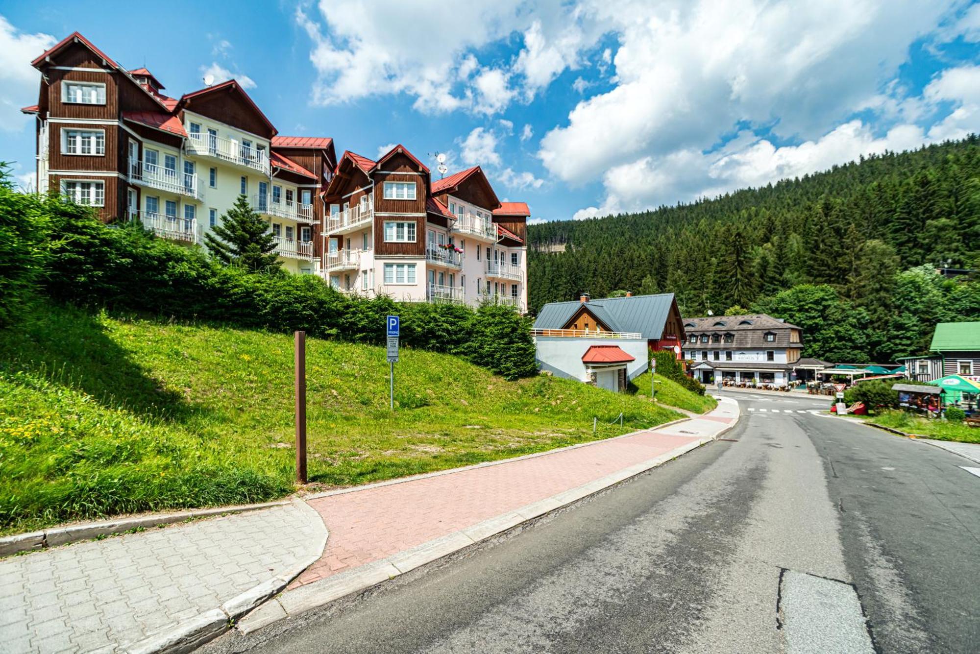 Apartman V Srdci Pece ペツ・ポト・スニェシュコウ エクステリア 写真