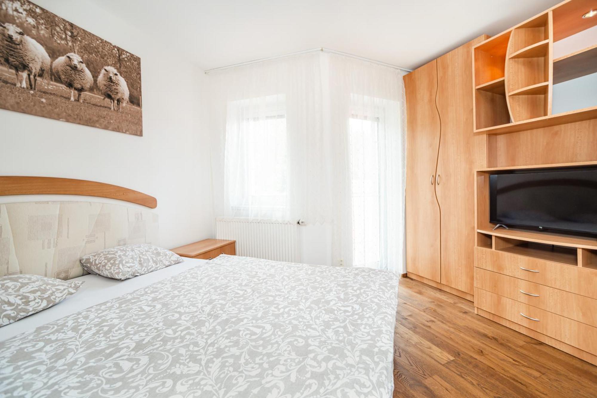 Apartman V Srdci Pece ペツ・ポト・スニェシュコウ エクステリア 写真